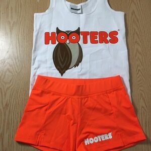 B21 New Womens 2Pc Hooters Girl Uniform Tank and Shorts Size fit Xs/Small/Medium